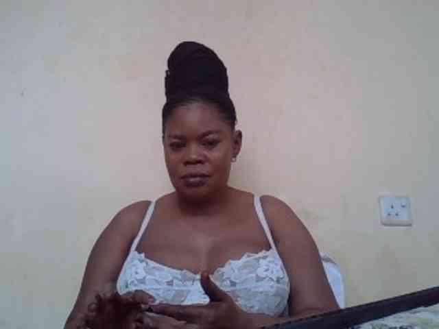Sexydove webcam