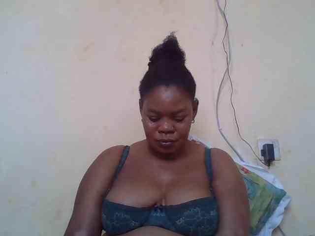 Sexydove webcam