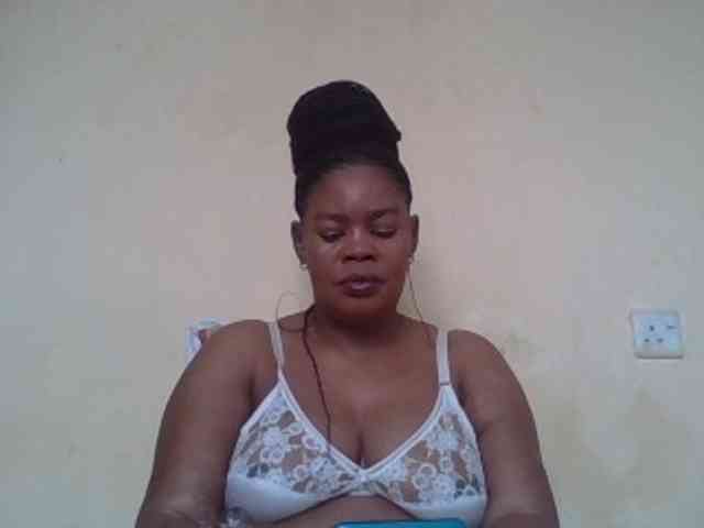 Sexydove webcam