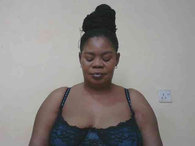 Sexydove webcam
