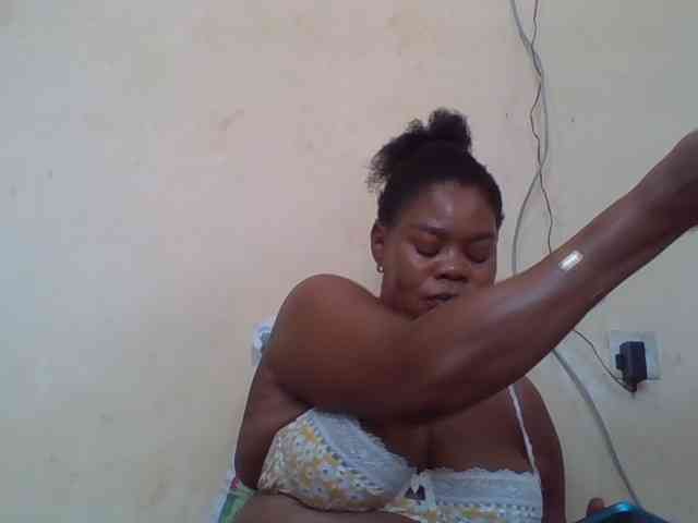 Sexydove webcam