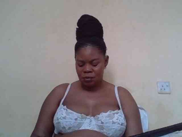 Sexydove webcam