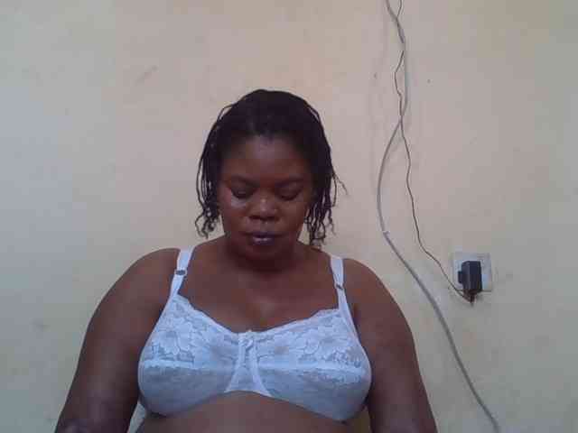 Sexydove webcam