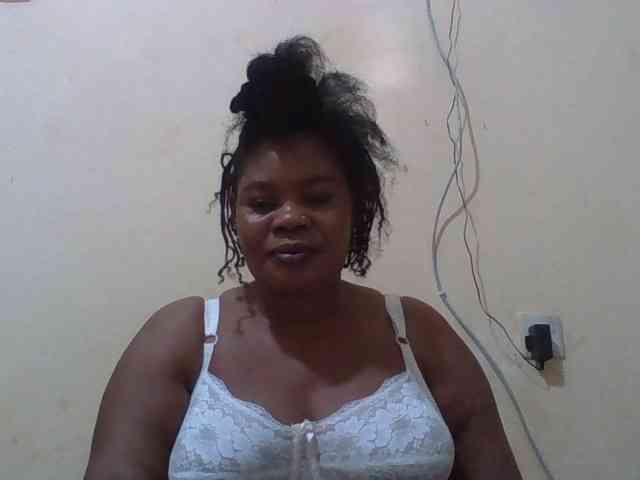 Sexydove webcam