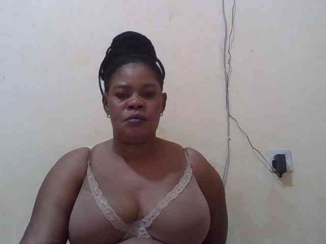 Sexydove webcam
