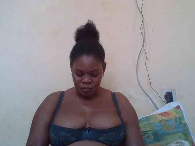 Sexydove webcam