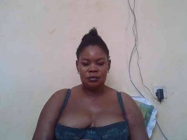 Sexydove webcam