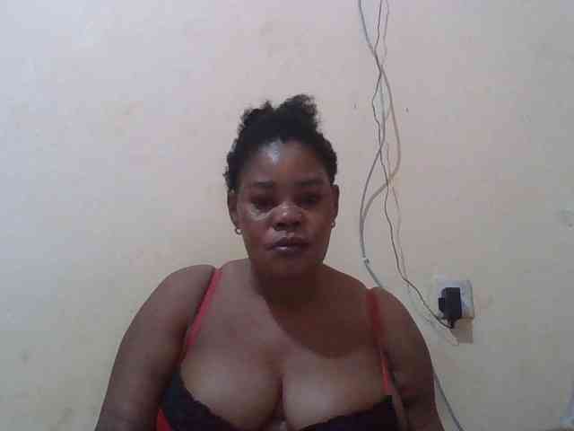 Sexydove webcam
