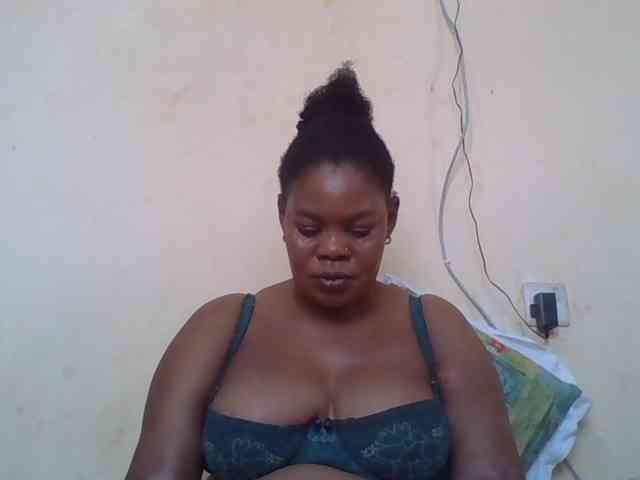 Sexydove webcam