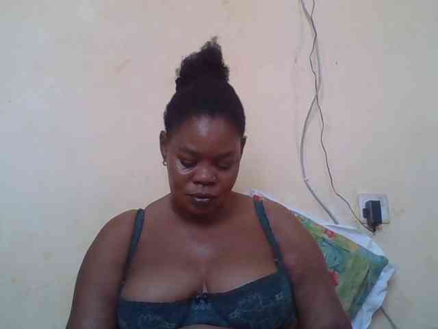 Sexydove webcam