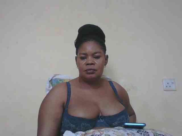 Sexydove webcam