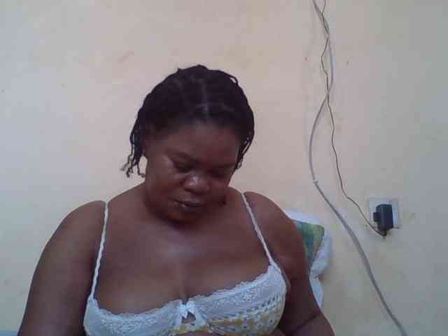 Sexydove webcam