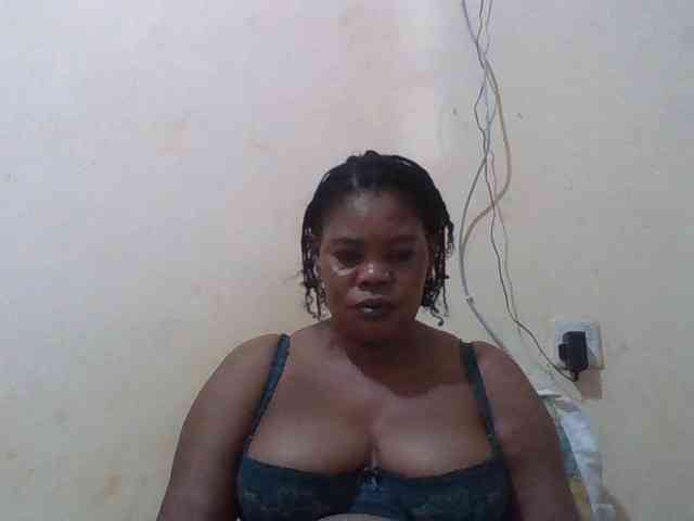 Sexydove webcam