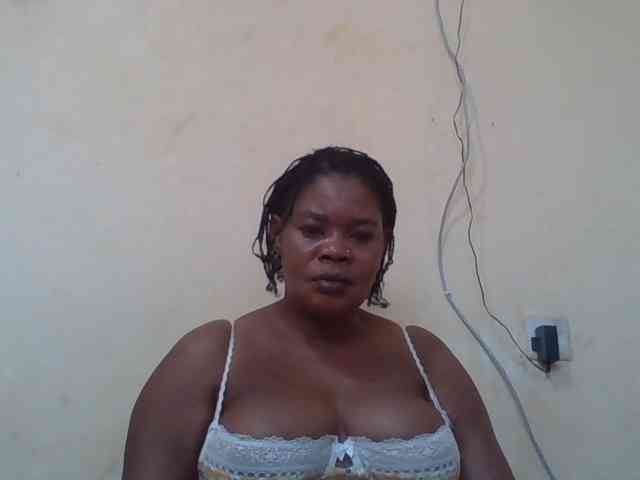 Sexydove webcam