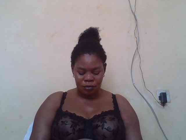 Sexydove Live Webcam on BongaCams