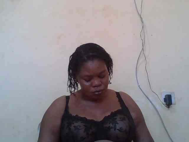 Sexydove webcam