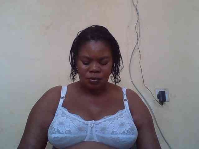 Sexydove webcam