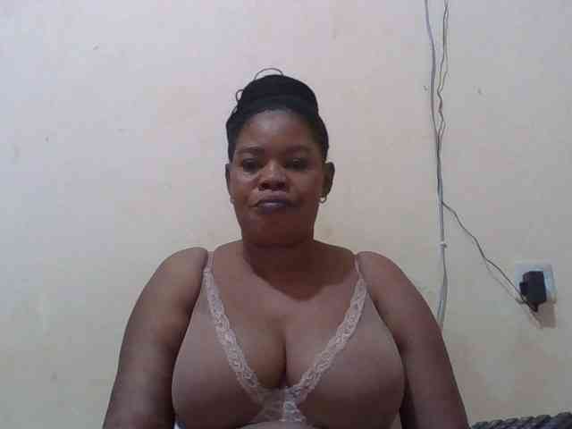Sexydove webcam