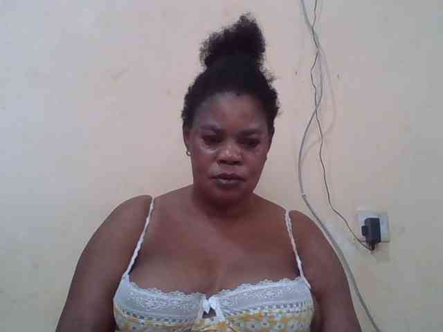 Sexydove webcam