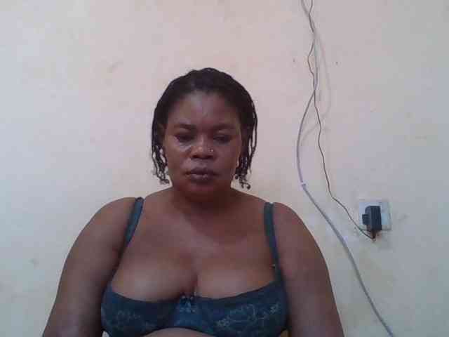 Sexydove webcam