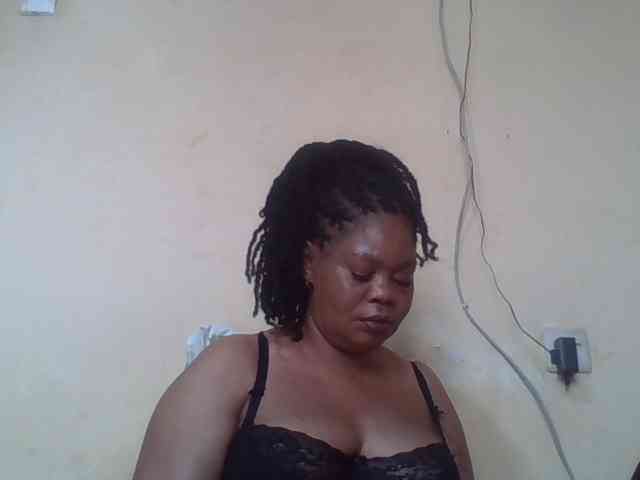 Sexydove Live Webcam on BongaCams