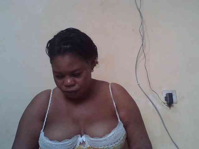 Sexydove webcam