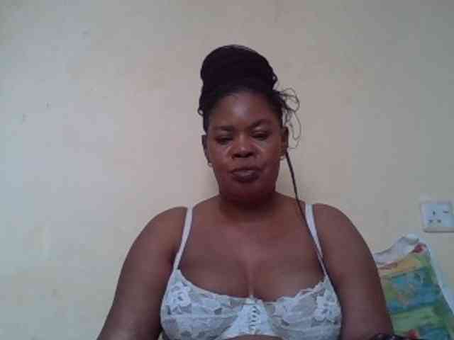 Sexydove webcam