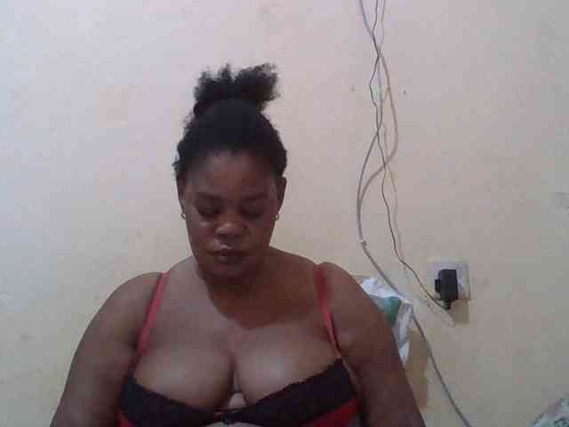 Sexydove webcam