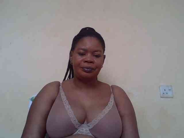Sexydove webcam