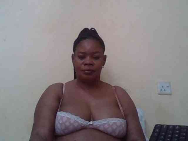 Sexydove webcam