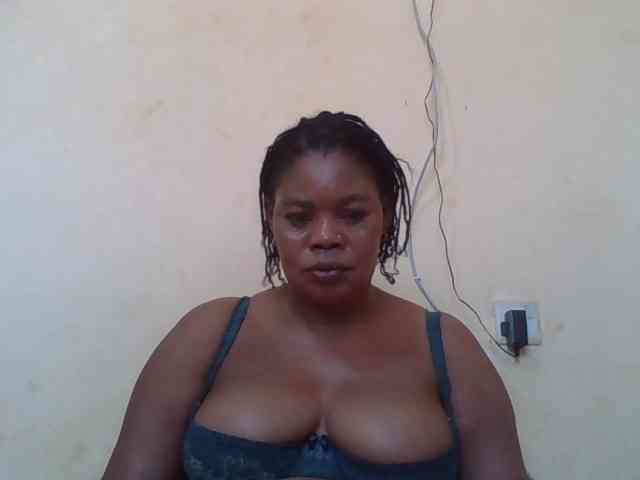 Sexydove webcam