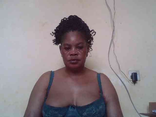 Sexydove Live Webcam on BongaCams