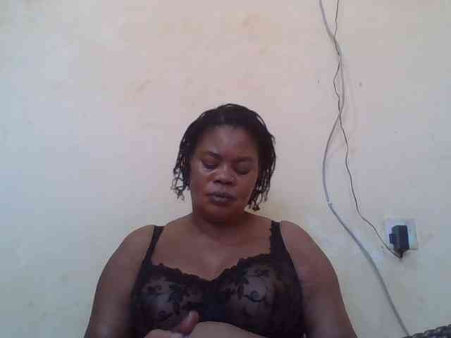 Sexydove webcam
