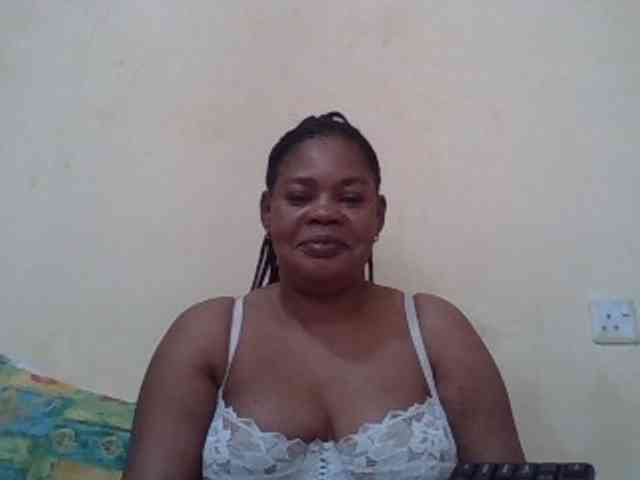 Sexydove webcam