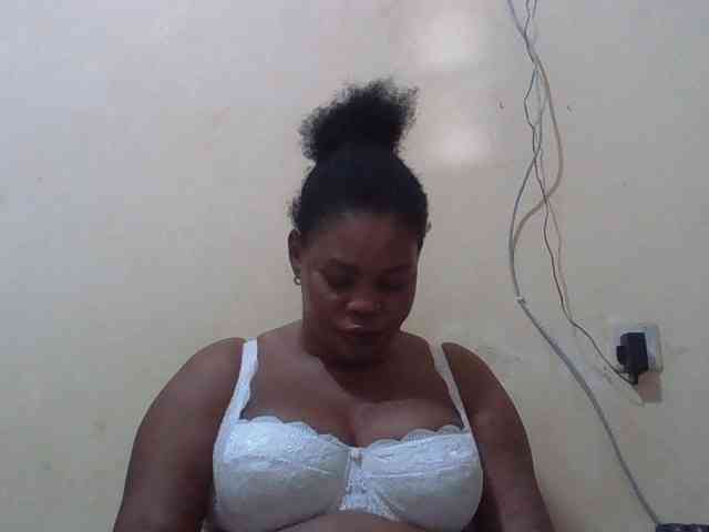 Sexydove webcam