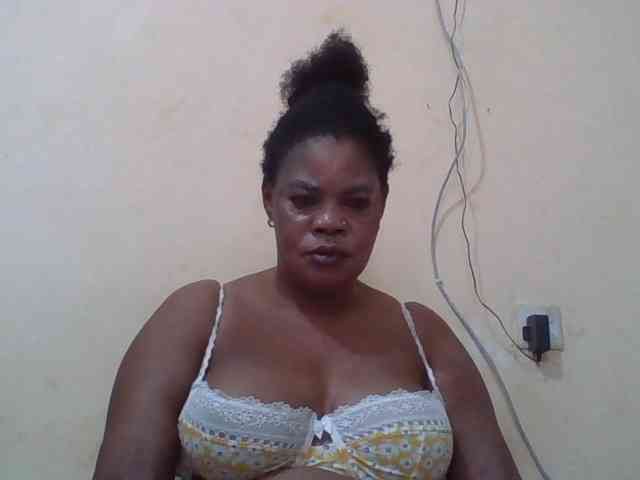 Sexydove webcam