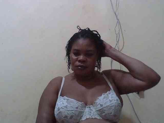 Sexydove webcam
