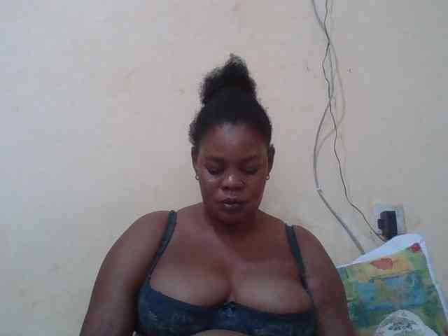 Sexydove webcam