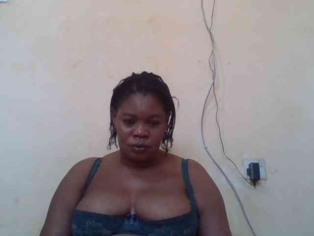 Sexydove webcam