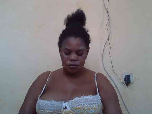 Sexydove webcam
