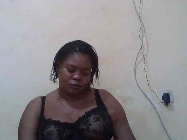 Sexydove webcam