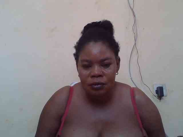 Sexydove webcam