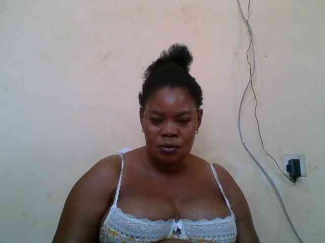 Sexydove webcam