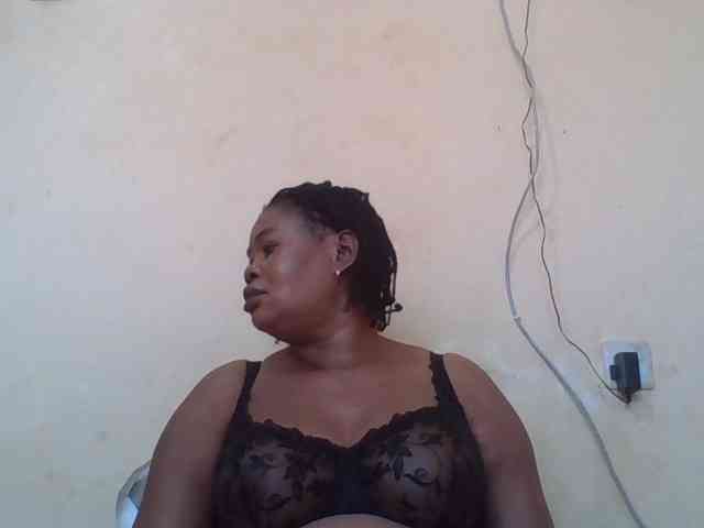 Sexydove webcam