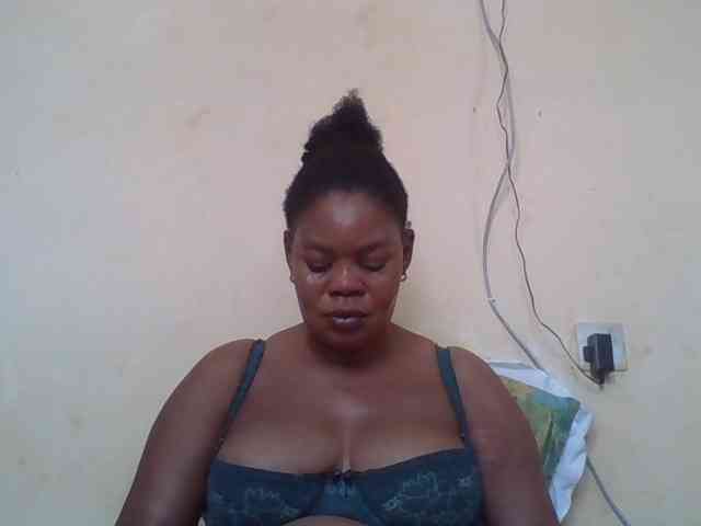 Sexydove webcam