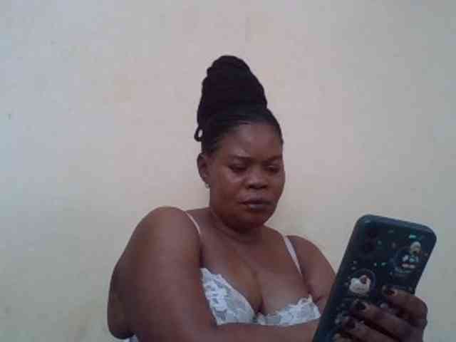 Sexydove webcam