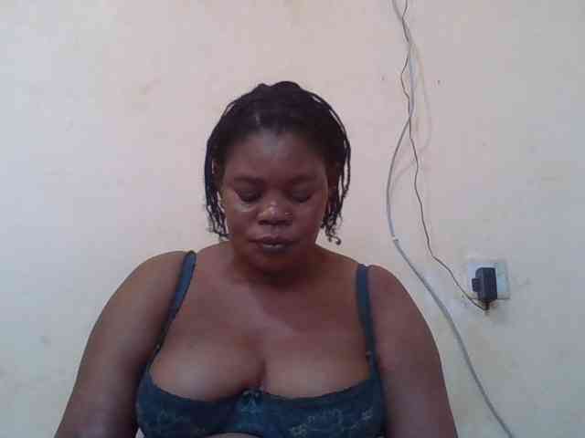 Sexydove webcam