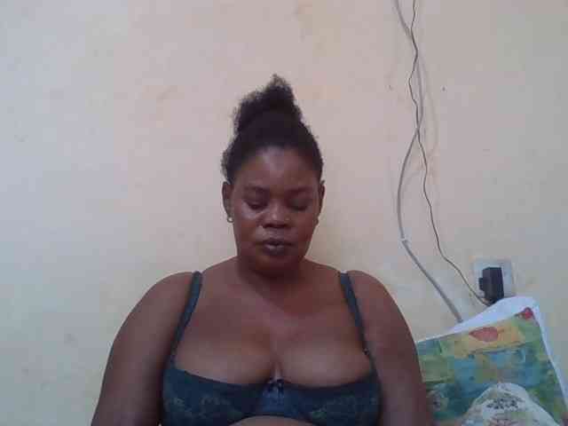 Sexydove webcam
