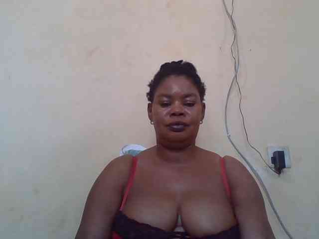 Sexydove webcam