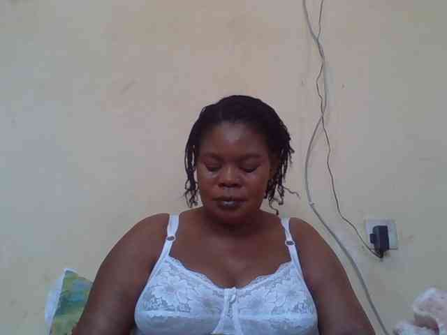 Sexydove webcam